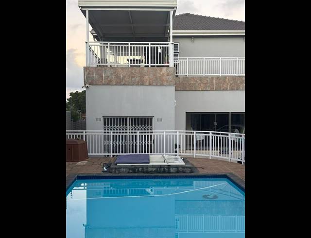 6 BEDROOM HOUSE FOR SALE IN GLENWOOD